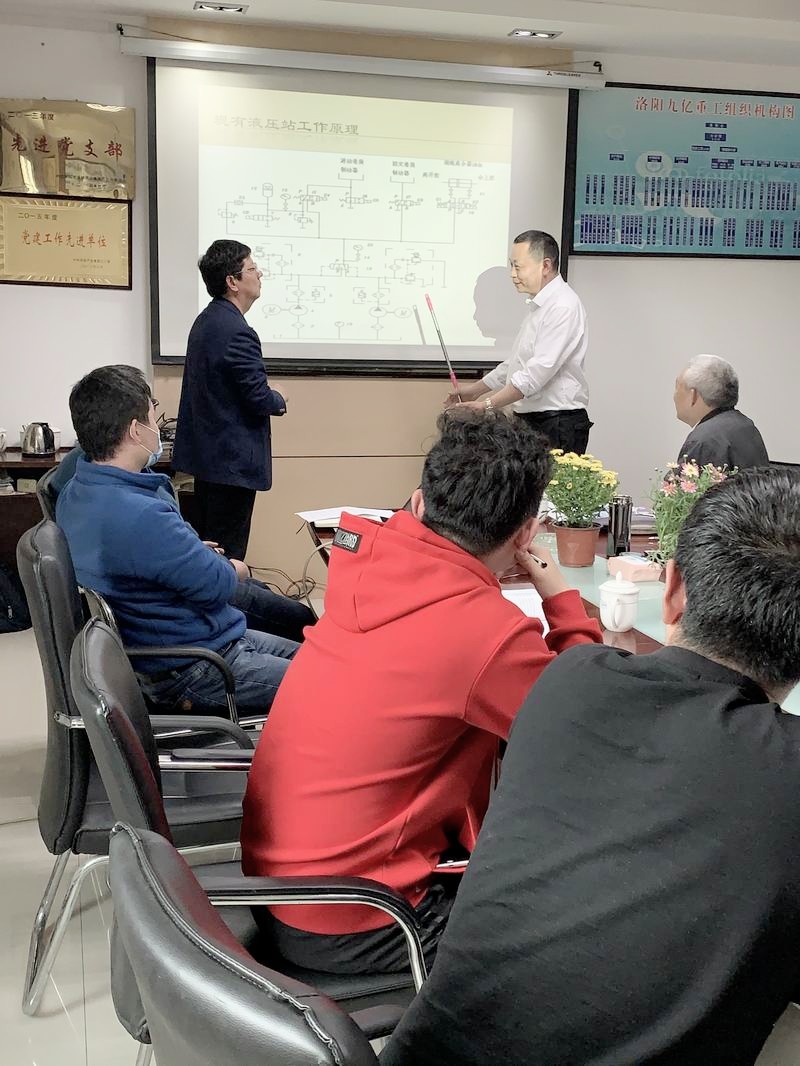 1587000935102279.jpg 研讨会04_副本.jpg